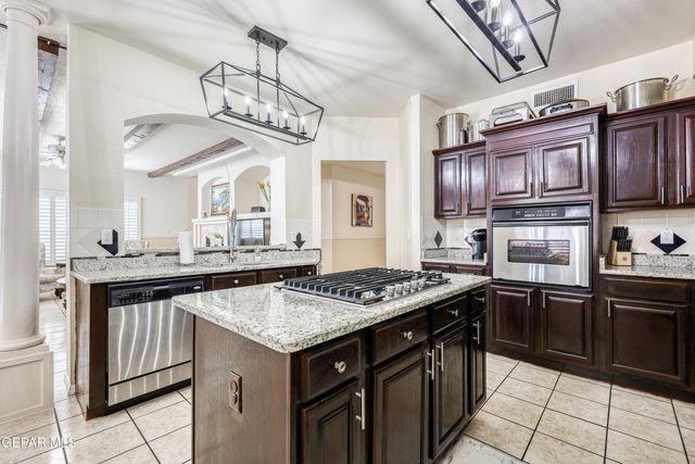 12512 SUN HAVEN Drive, El Paso, TX 79938