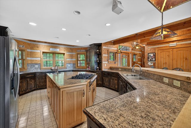 234 Cedar Point Lane, Monticello, KY 42633