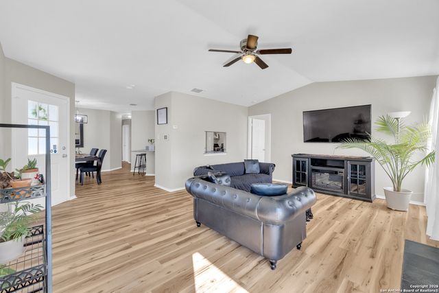 8722 Ridge Moon, San Antonio, TX 78239