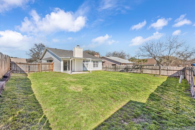 8722 Ridge Moon, San Antonio, TX 78239