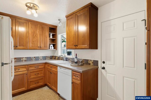5720 SW Main Av, Beaverton, OR 97005
