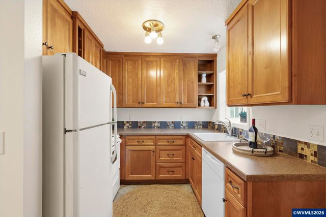 5720 SW Main Av, Beaverton, OR 97005