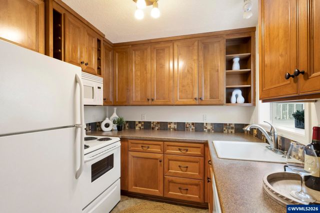 5720 SW Main Av, Beaverton, OR 97005