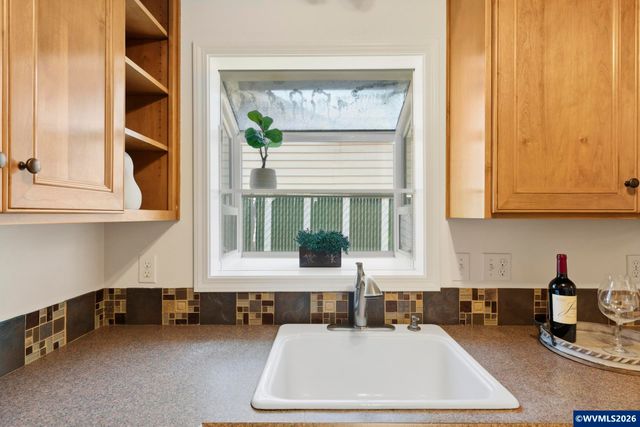 5720 SW Main Av, Beaverton, OR 97005