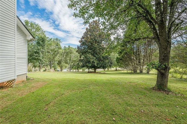 391 Pinewood Place, Dahlonega, GA 30533