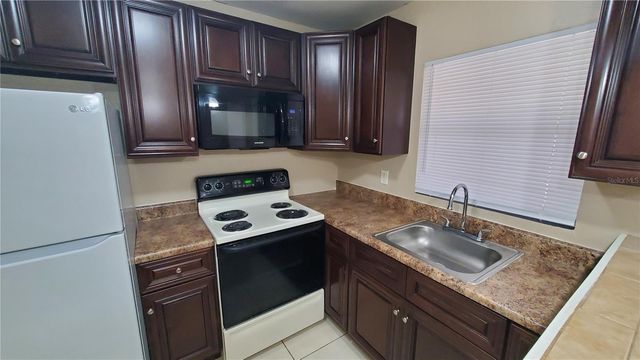 953 6TH STREET SE, Winter Haven, FL 33880