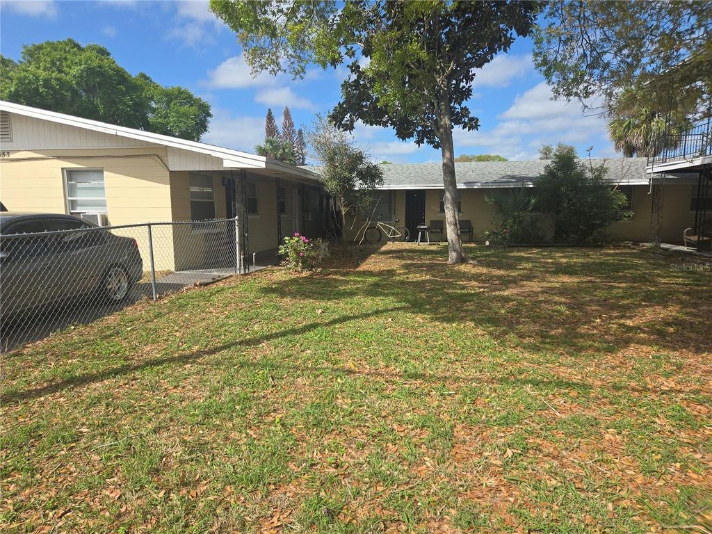 Image 1 of property listing at 953 6TH STREET SE, Winter Haven, FL 33880