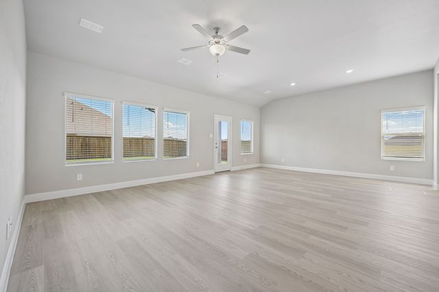 4035 Granbury Drive, Farmersville, TX 75442