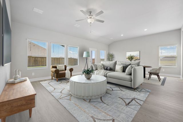 4035 Granbury Drive, Farmersville, TX 75442