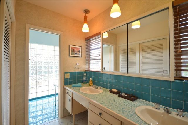 2132 Bayview Drive, Fort Lauderdale, FL 33305