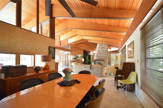 2132 Bayview Drive, Fort Lauderdale, FL 33305