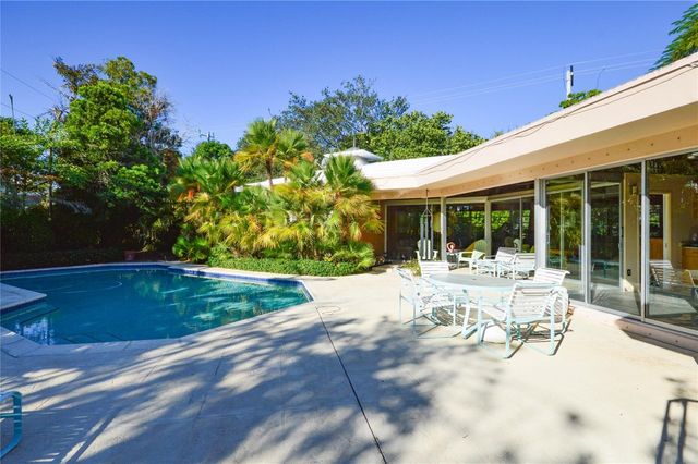 2132 Bayview Drive, Fort Lauderdale, FL 33305