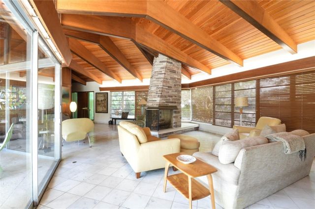 2132 Bayview Drive, Fort Lauderdale, FL 33305