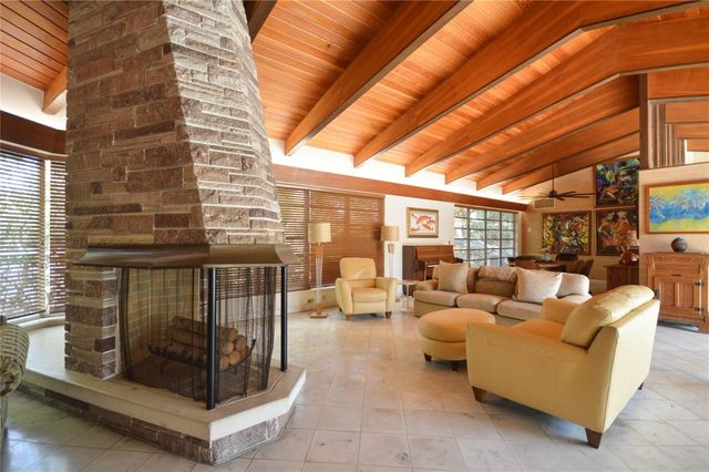 2132 Bayview Drive, Fort Lauderdale, FL 33305