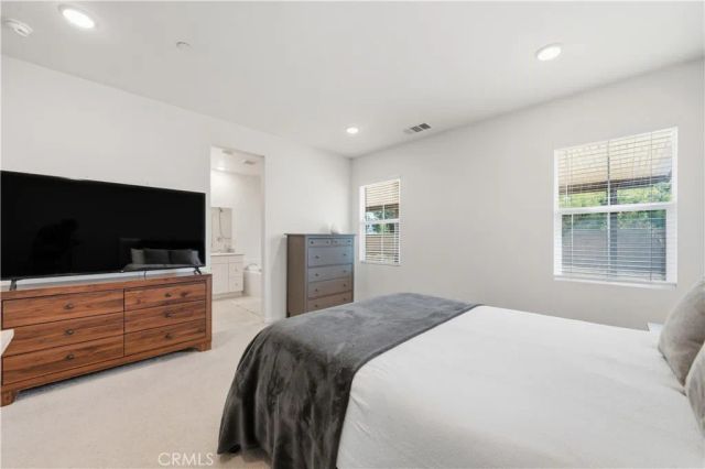 569 Pooish, San Jacinto, CA 92582