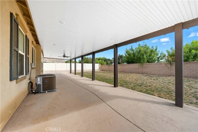 569 Pooish, San Jacinto, CA 92582