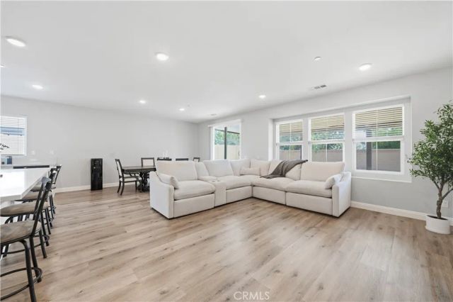 569 Pooish, San Jacinto, CA 92582