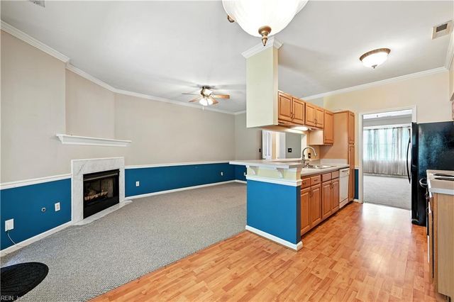 702 W Lake CIR, Chesapeake, VA 23322
