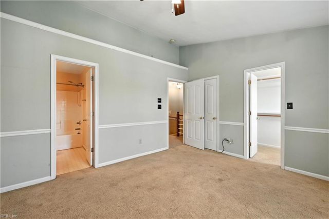 702 W Lake CIR, Chesapeake, VA 23322