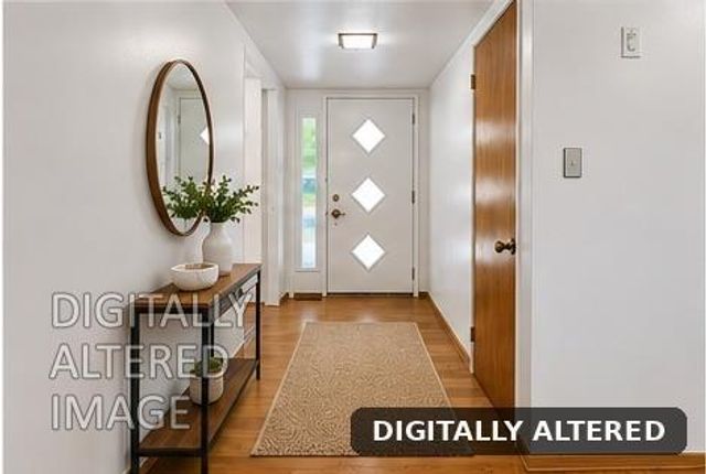 6573 S Land Park Dr, Sacramento, CA 95831