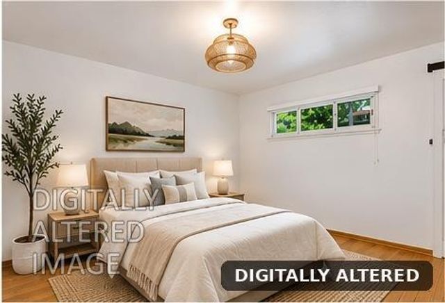 6573 S Land Park Dr, Sacramento, CA 95831