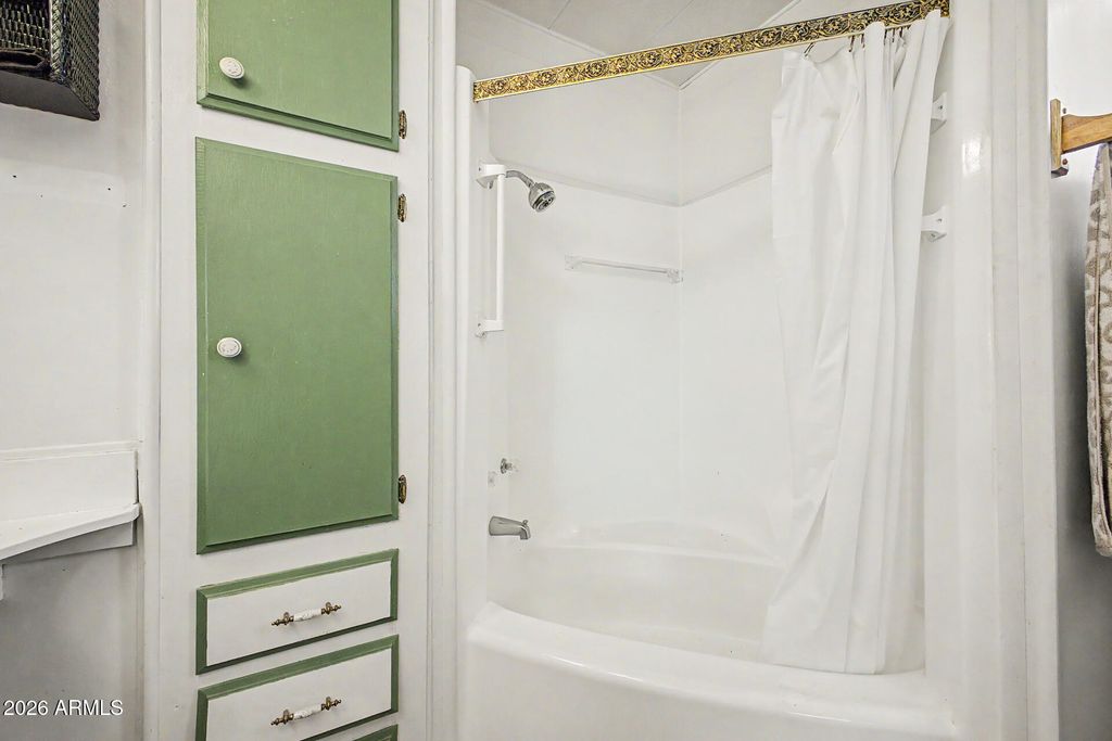 Image 15 of property listing at 10201 N 99TH Avenue 70b, Peoria, AZ 85345