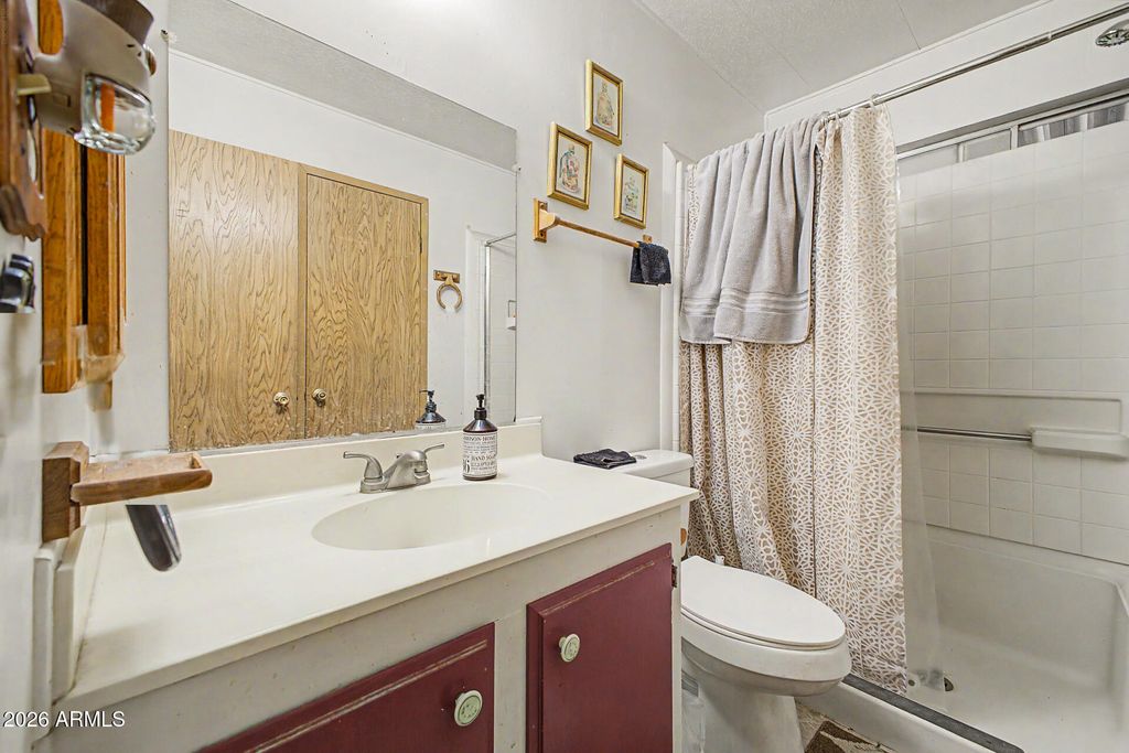 Image 18 of property listing at 10201 N 99TH Avenue 70b, Peoria, AZ 85345