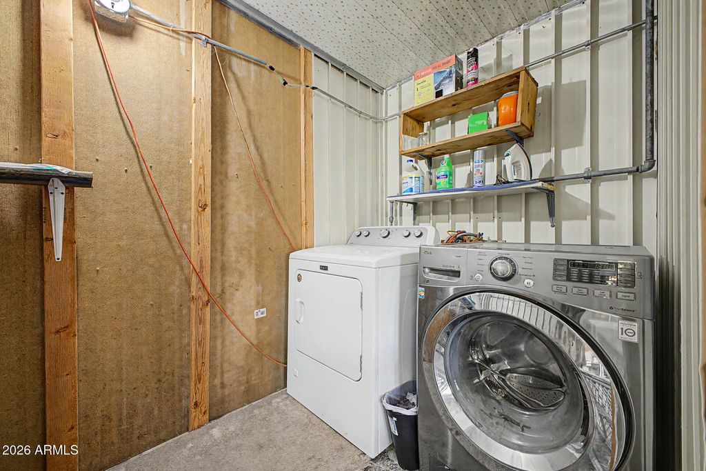 Image 22 of property listing at 10201 N 99TH Avenue 70b, Peoria, AZ 85345