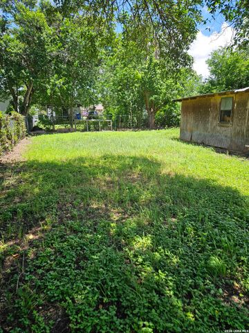 957 Crystal, San Antonio, TX 78211