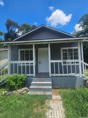 957 Crystal, San Antonio, TX 78211