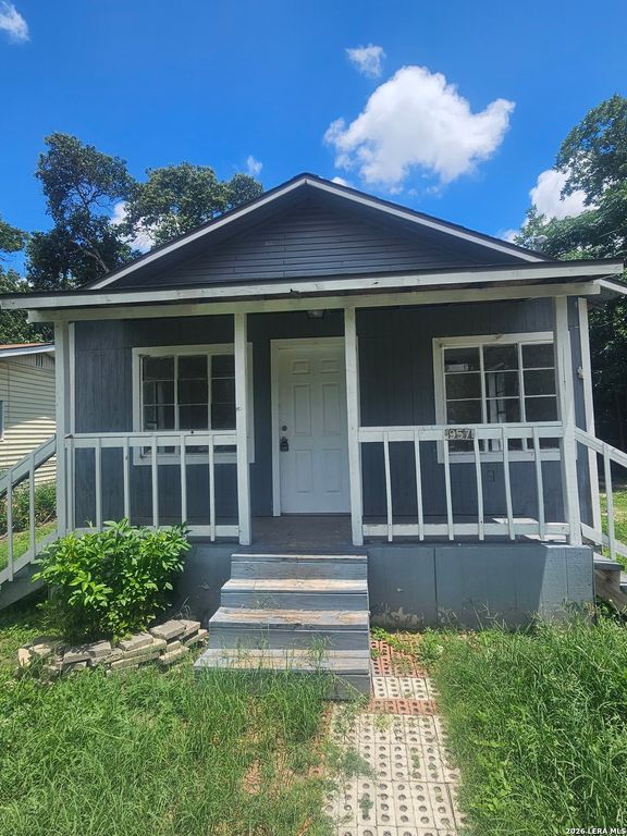 957 Crystal, San Antonio, TX 78211