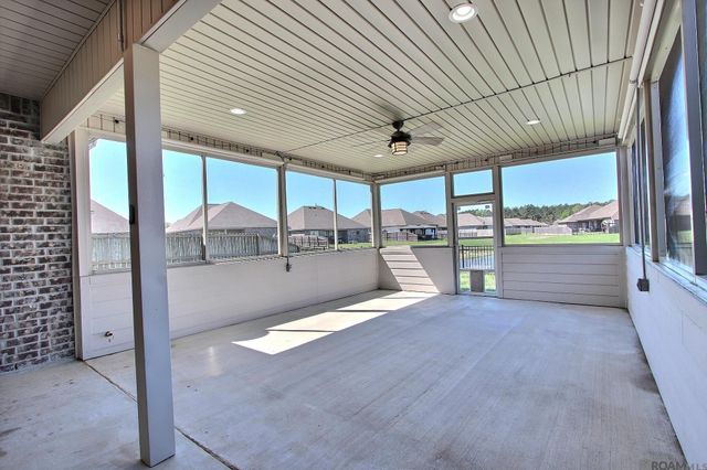 26838 Elmcrest Dr, Denham Springs, LA 70726