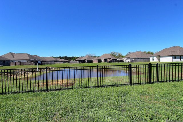 26838 Elmcrest Dr, Denham Springs, LA 70726