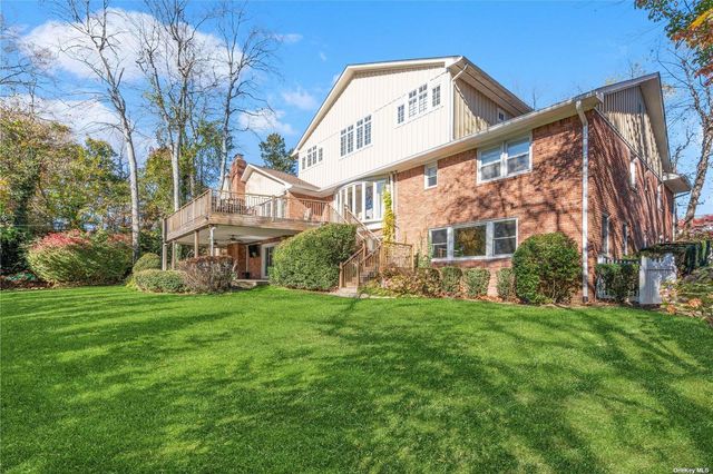 45 Peach Drive, East Hills, NY 11576