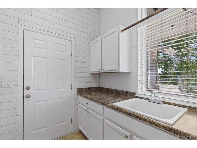 49915 E Antelope Dr, Bennett, CO 80102