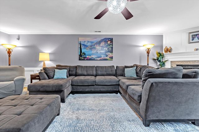 8951 GLENDALE CV, Memphis, TN 38018