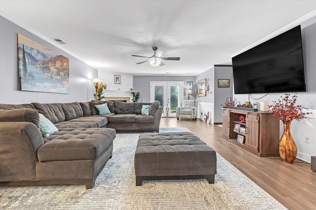 8951 GLENDALE CV, Memphis, TN 38018