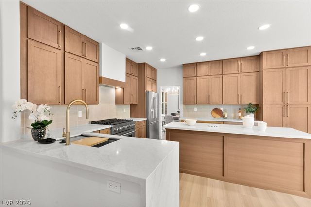 2511 Hacker Drive, Henderson, NV 89074