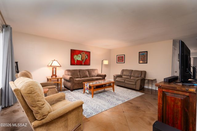 7665 E Adams Drive, Tucson, AZ 85715