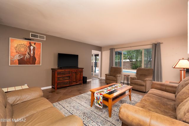 7665 E Adams Drive, Tucson, AZ 85715