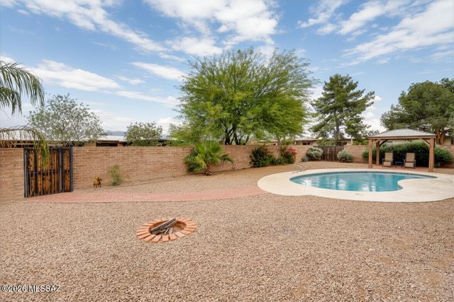7665 E Adams Drive, Tucson, AZ 85715