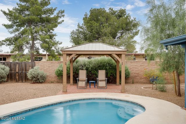 7665 E Adams Drive, Tucson, AZ 85715