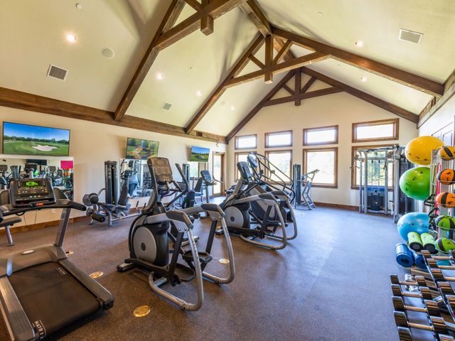 1273 Medallion Club Street, Gordonville, TX 76245