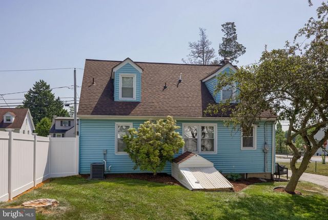 148 CREST AVE, Lancaster, PA 17602