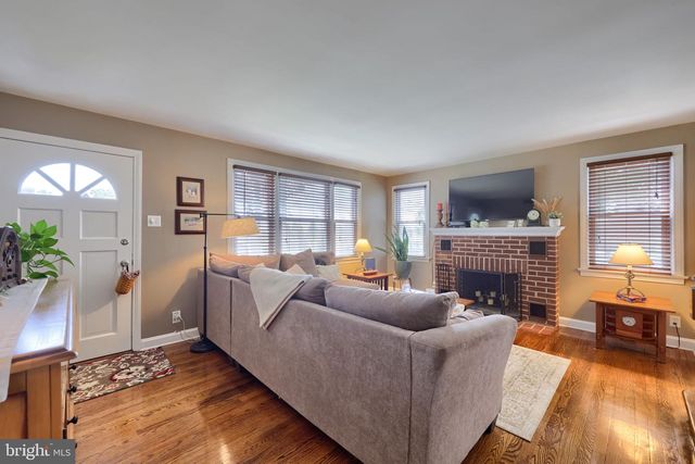 148 CREST AVE, Lancaster, PA 17602