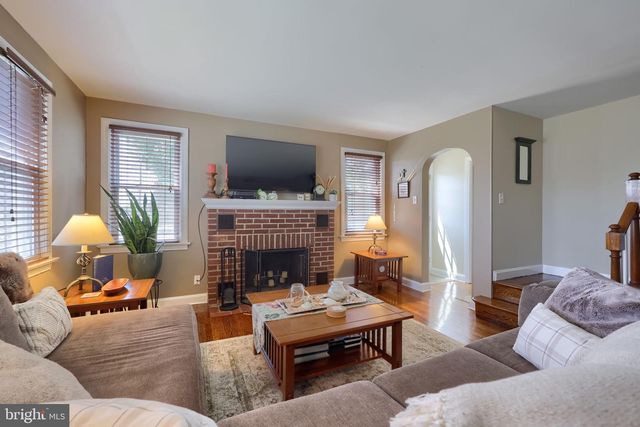 148 CREST AVE, Lancaster, PA 17602