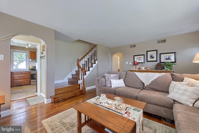 148 CREST AVE, Lancaster, PA 17602