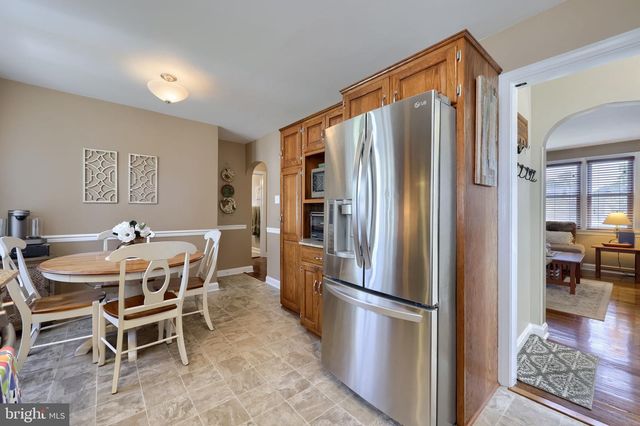 148 CREST AVE, Lancaster, PA 17602