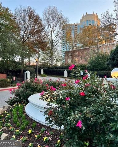 2840 PEACHTREE Road 306, Atlant, GA 30305