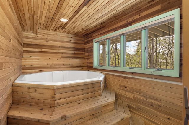 13796 Guild Avenue, Apple Valley, MN 55124